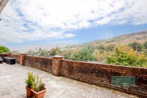 Photo 17- click for photo gallery